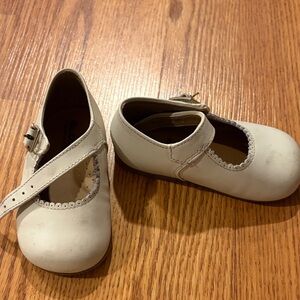 Elegant Cream Kids Dress Shoes
